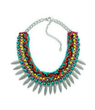 Collares, anillos y aretes